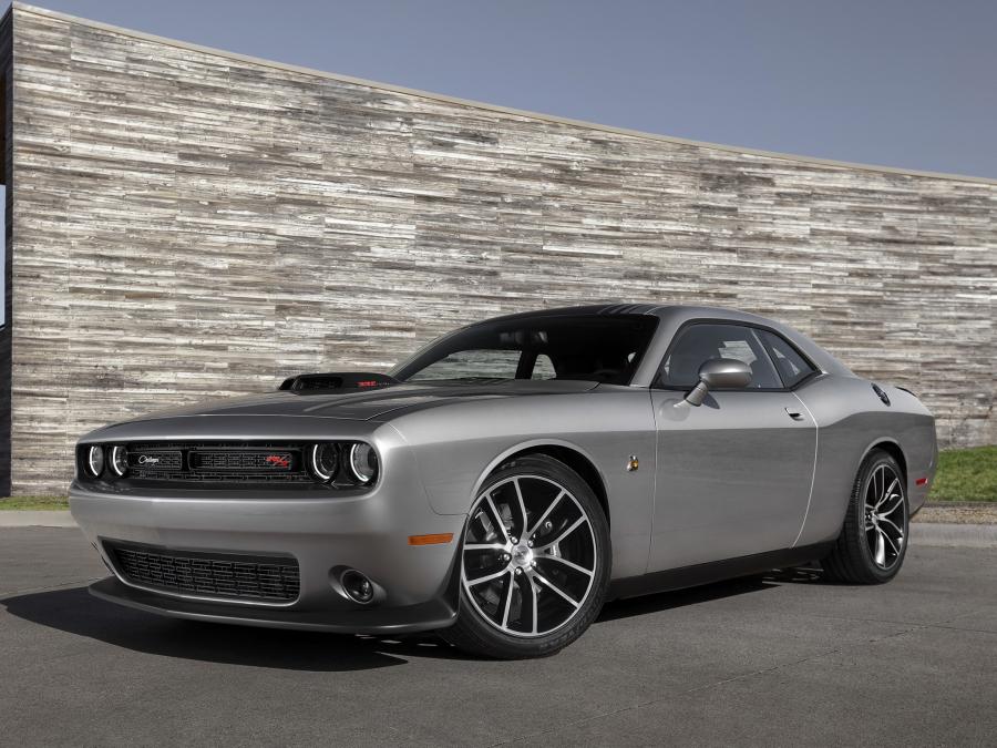  Dodge Challenger 392 Hemi Scat Pack Shaker 2015 года  (фото 47 из 51)